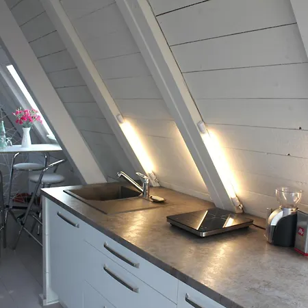 Kleine Wolke - Dachgeschoss Mit Klimaanlage Und Ausblick