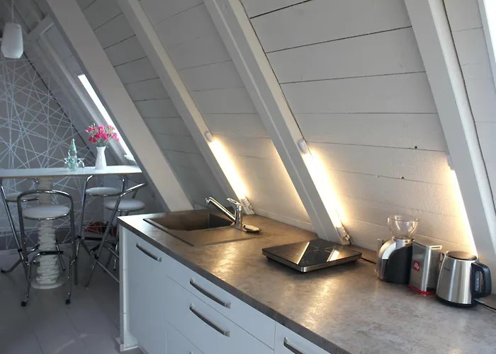 Kleine Wolke - Dachgeschoss Mit Klimaanlage Und Ausblick